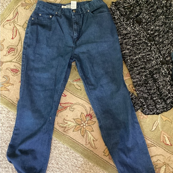 👖Faded Glory Relaxed Light Blue Jeans Pre LOVED - Picture 8 of 16